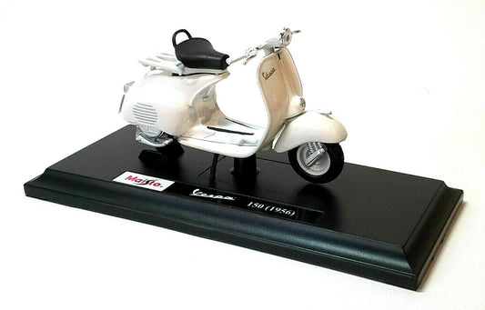 Maisto Toys 1:18 Vespa 150 (1956) White